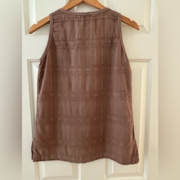 Democracy Sleeveless Brown Top Textured Tencel Size P Runs Large Loose Fit - Picture 2 of 10